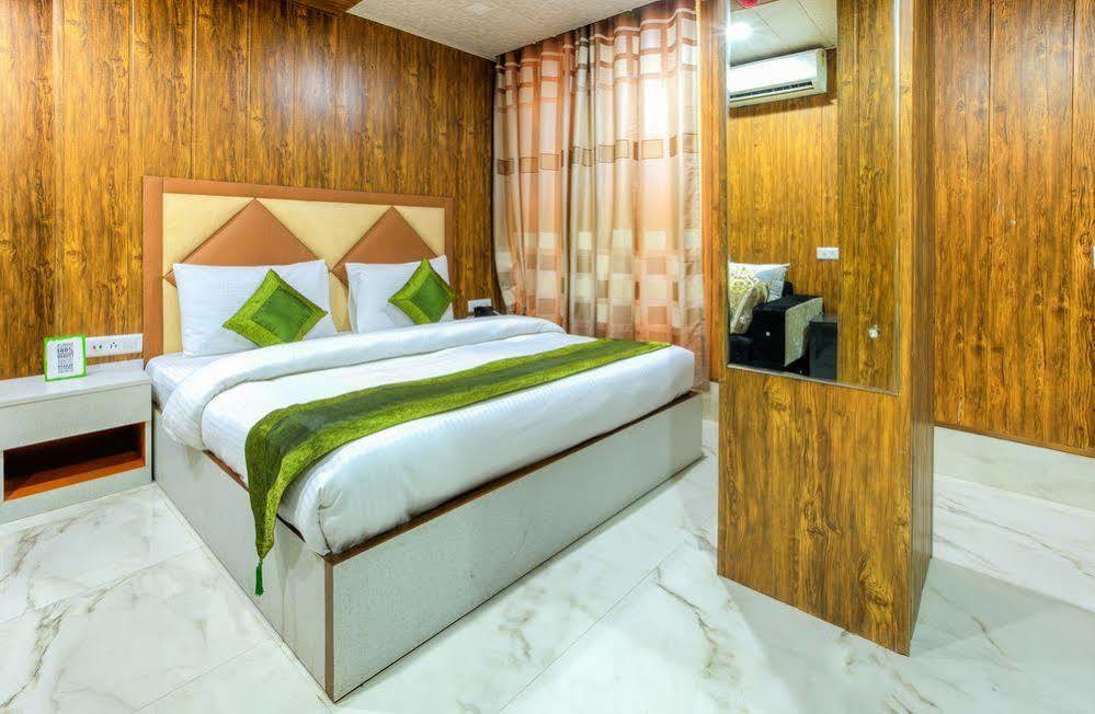Capital O 23188 Glory Villa 뉴델리 외부 사진