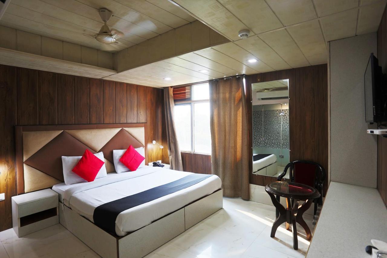 Capital O 23188 Glory Villa 뉴델리 외부 사진