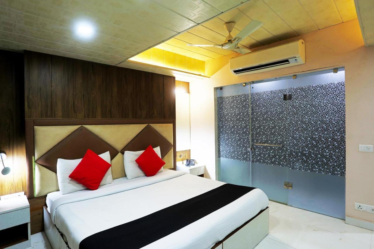 Capital O 23188 Glory Villa 뉴델리 외부 사진