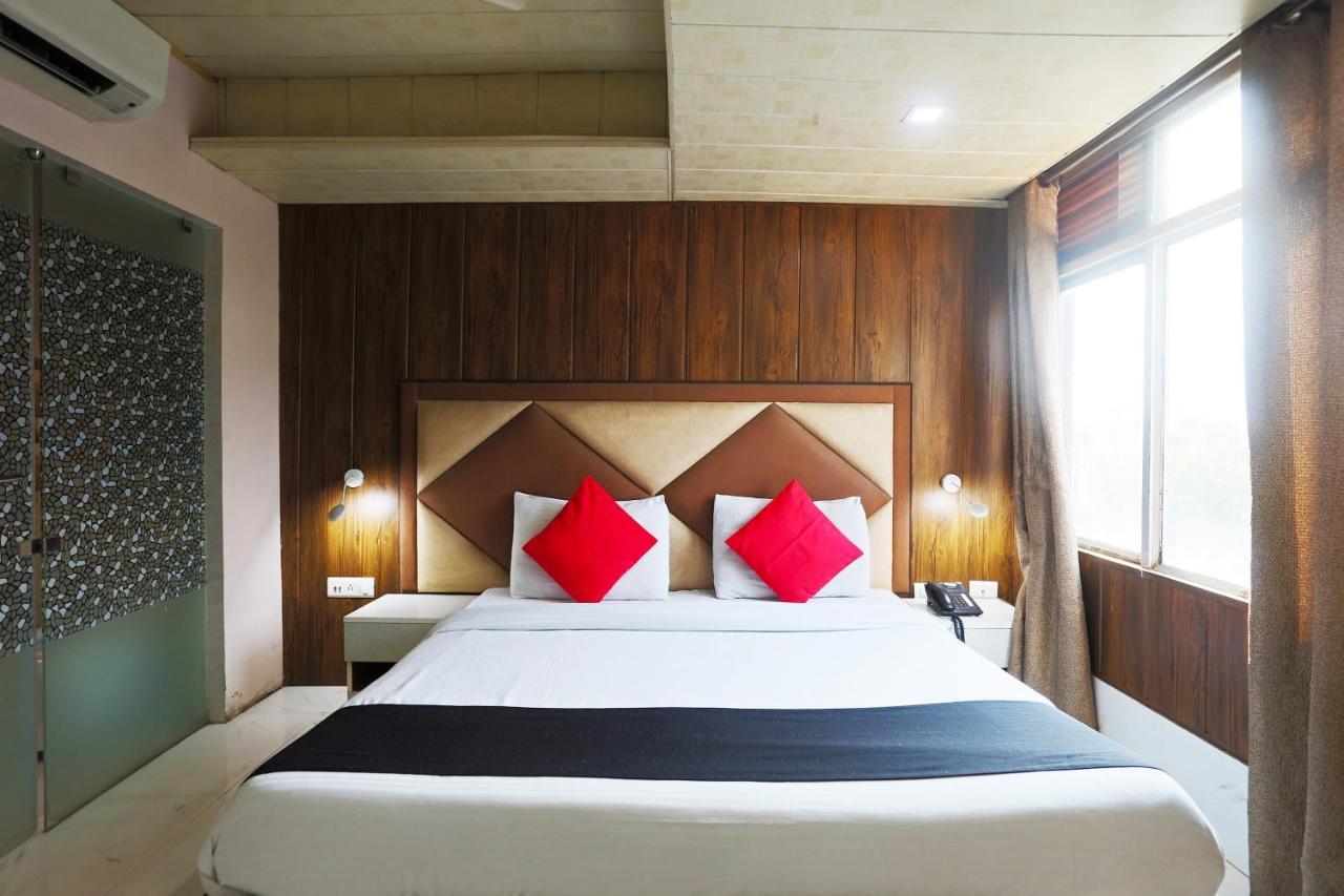 Capital O 23188 Glory Villa 뉴델리 외부 사진